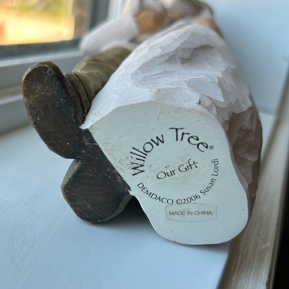 Demdaco Willow Tree Figurine Our Gift - Picture 5 of 7